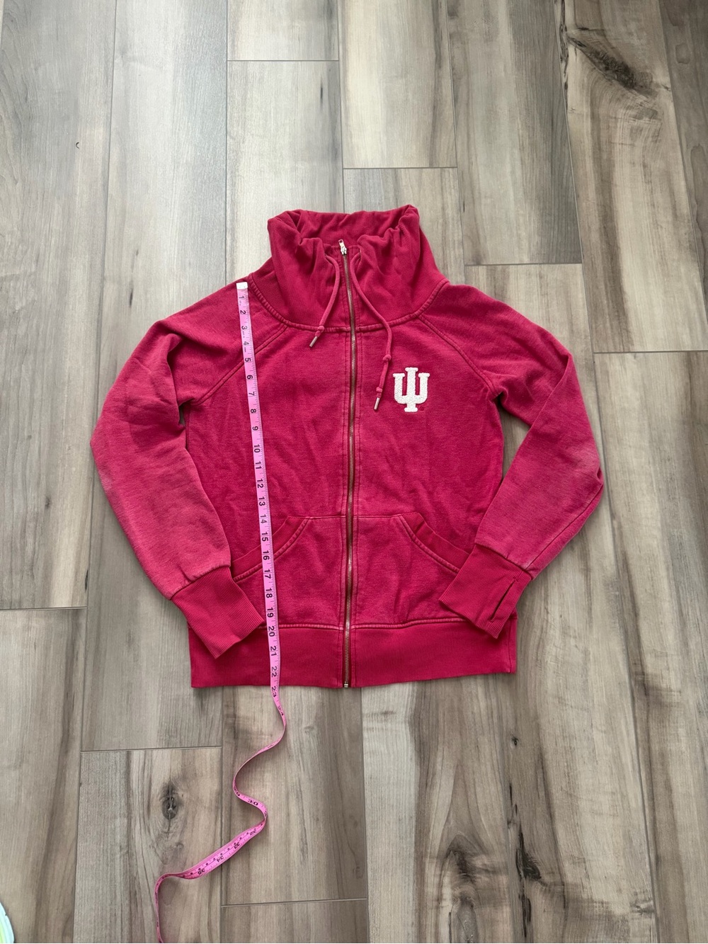 Colosseum IU Indiana University Women's Red Full-Zip Sweatshirt - Picture 5 of 8